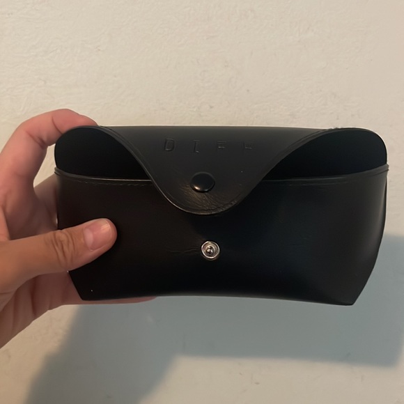 Sunglasses Box - Picture 2 of 3